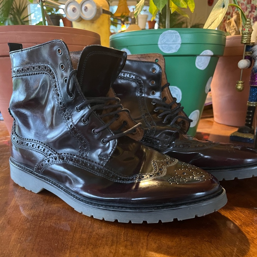 Kurt Geiger Men’s Boots / Size 10 / Jeremiah Leather Brogue Boot